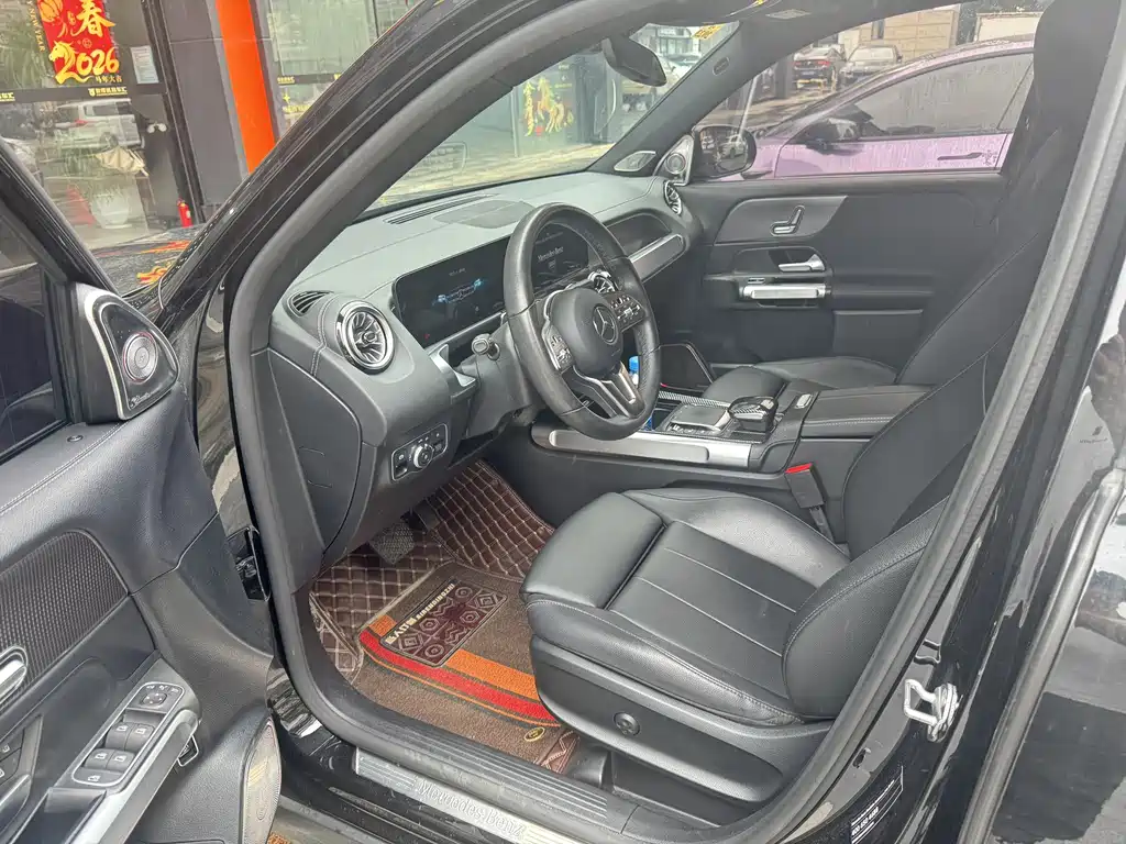 Mercedes-Benz GLB — миниатюра 2