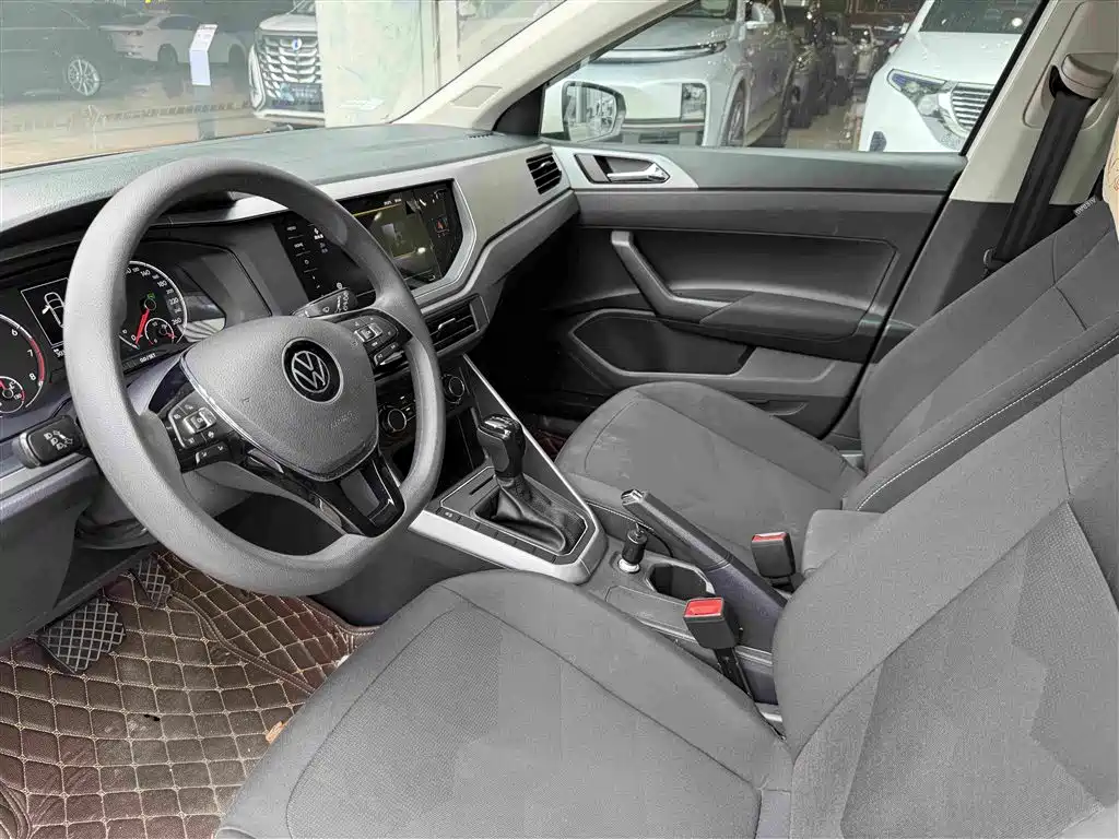 Volkswagen Polo 2021 Plus 1.5L AT