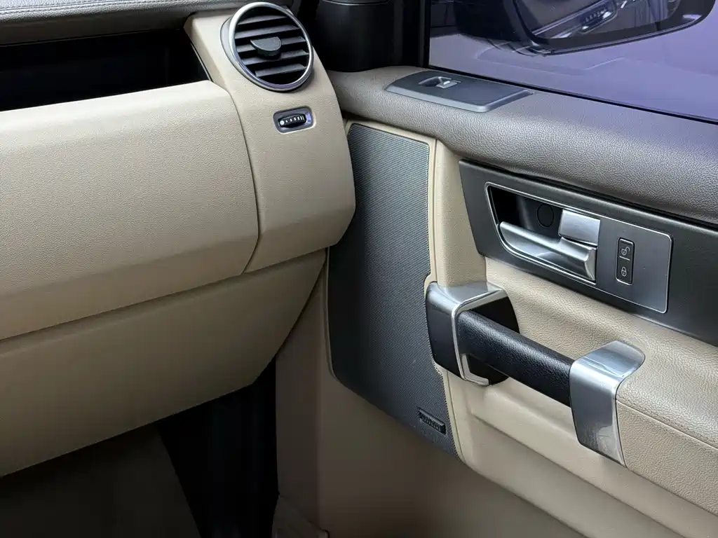 Land Rover Discovery — миниатюра 11
