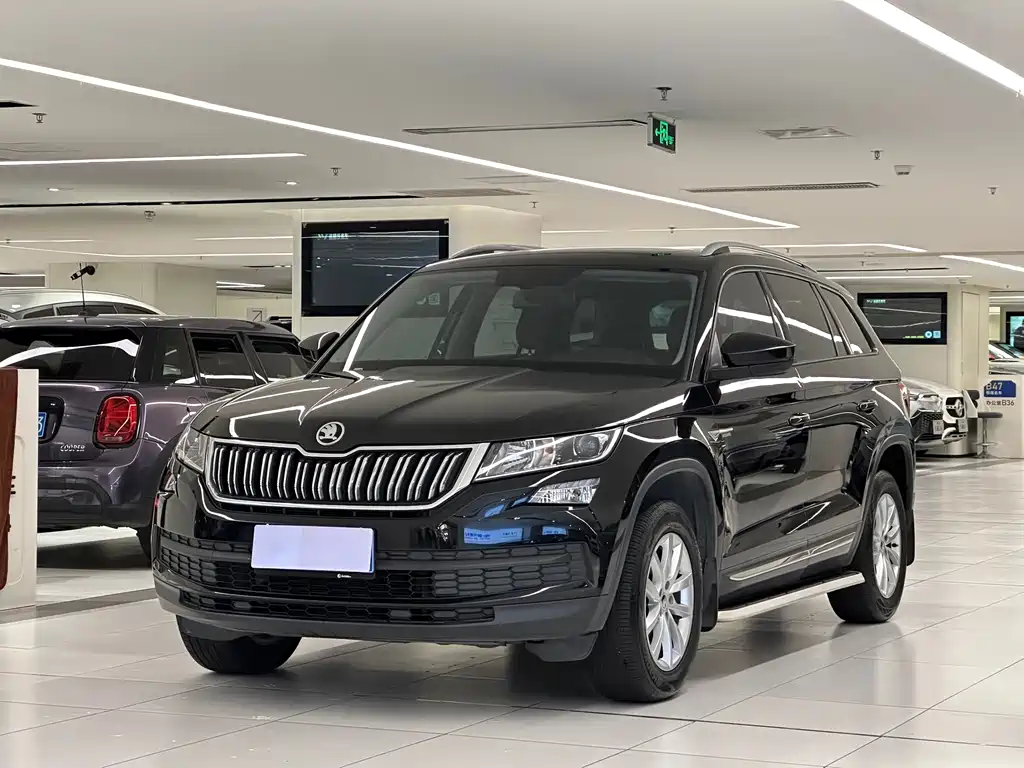 Skoda Kodiaq 2019 TSI330 5 мест Comfort V