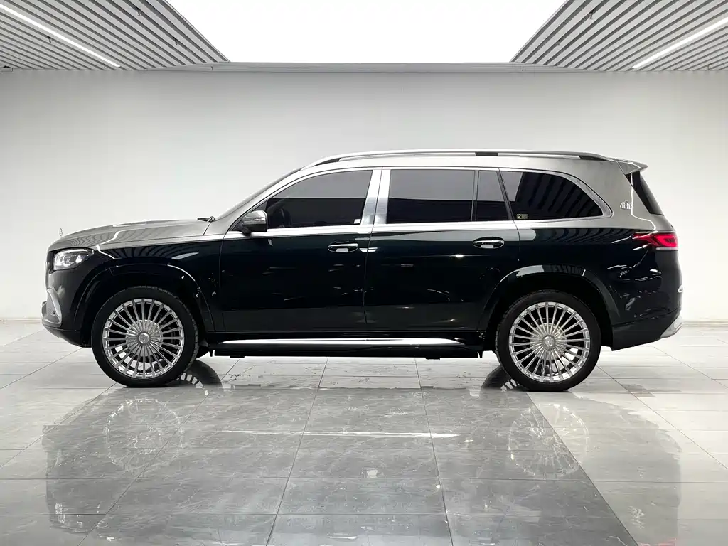 Mercedes-Benz GLS — миниатюра 8