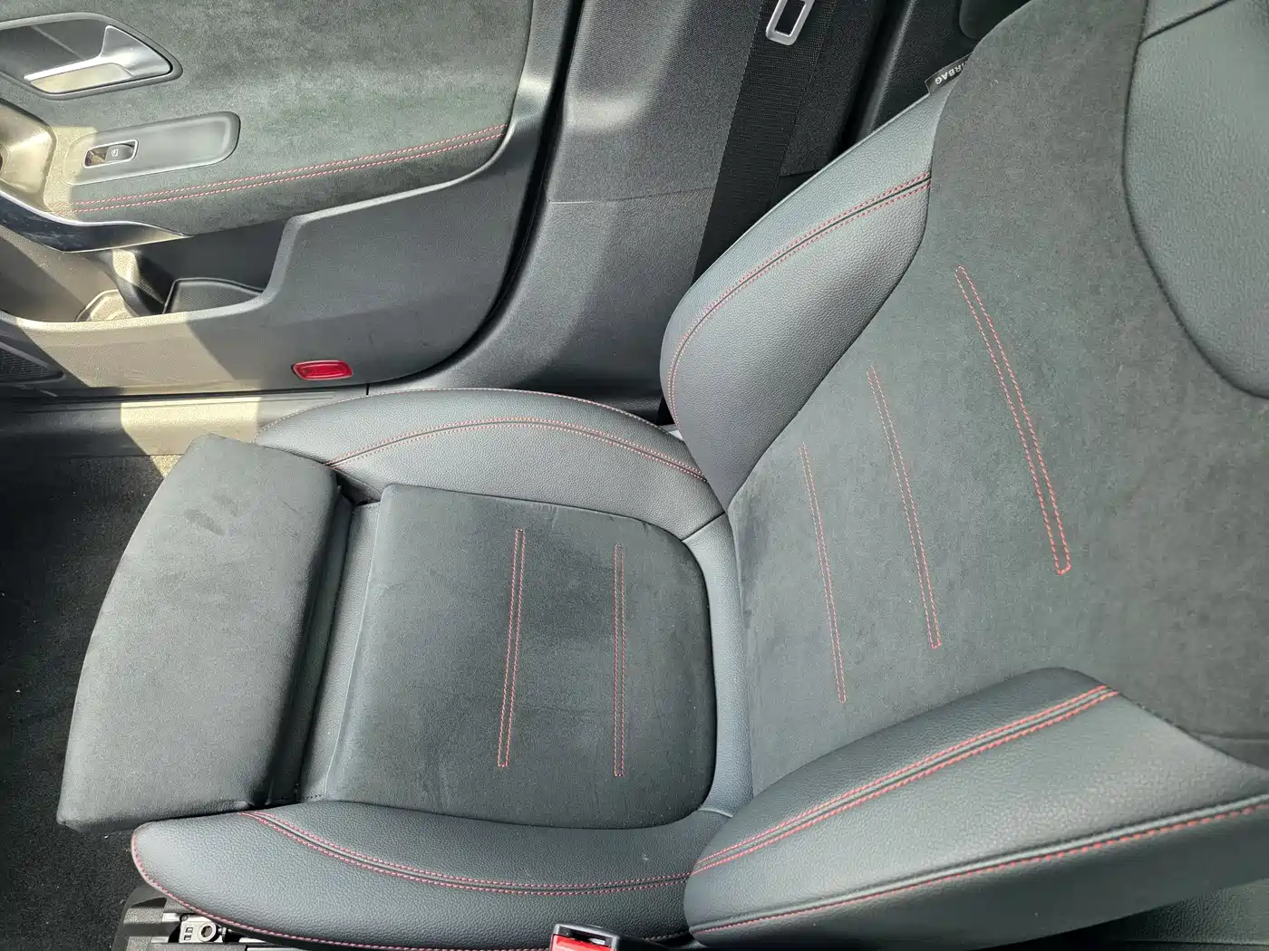 Mercedes-Benz CLA (imported) 2025 Silver/gray из Китая, фото 6
