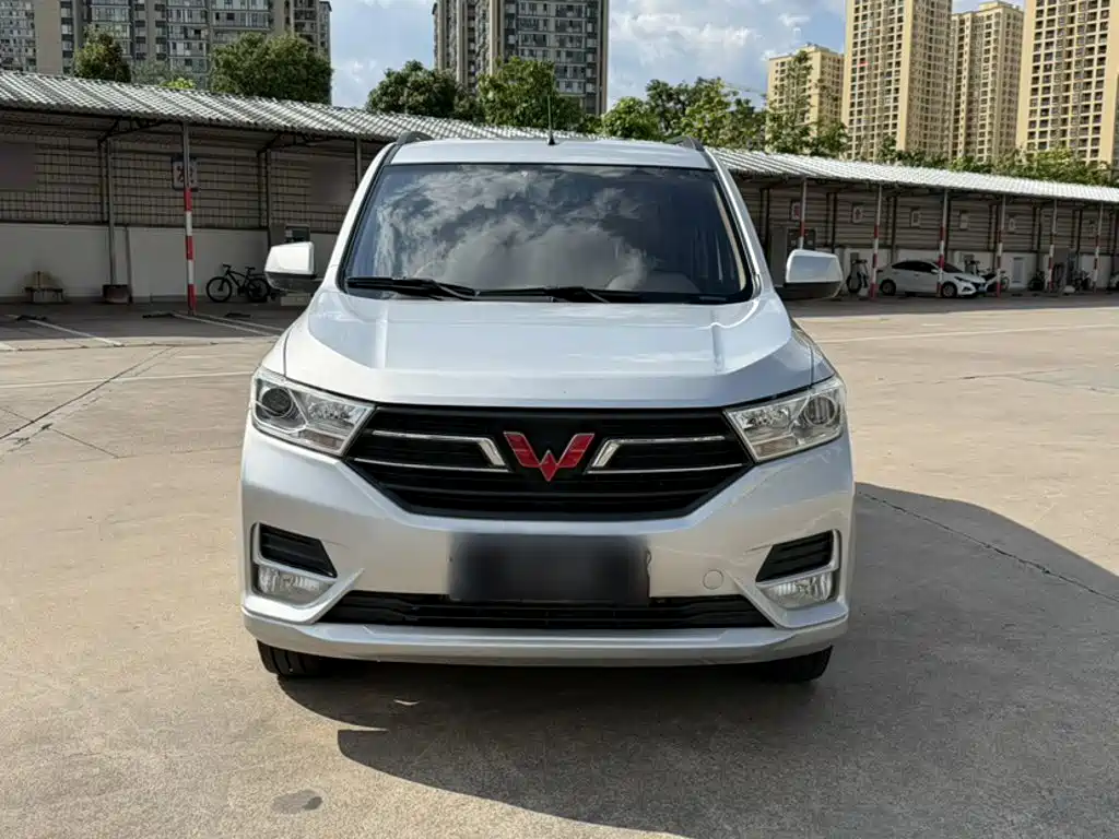 Wuling Hongguang — миниатюра 4