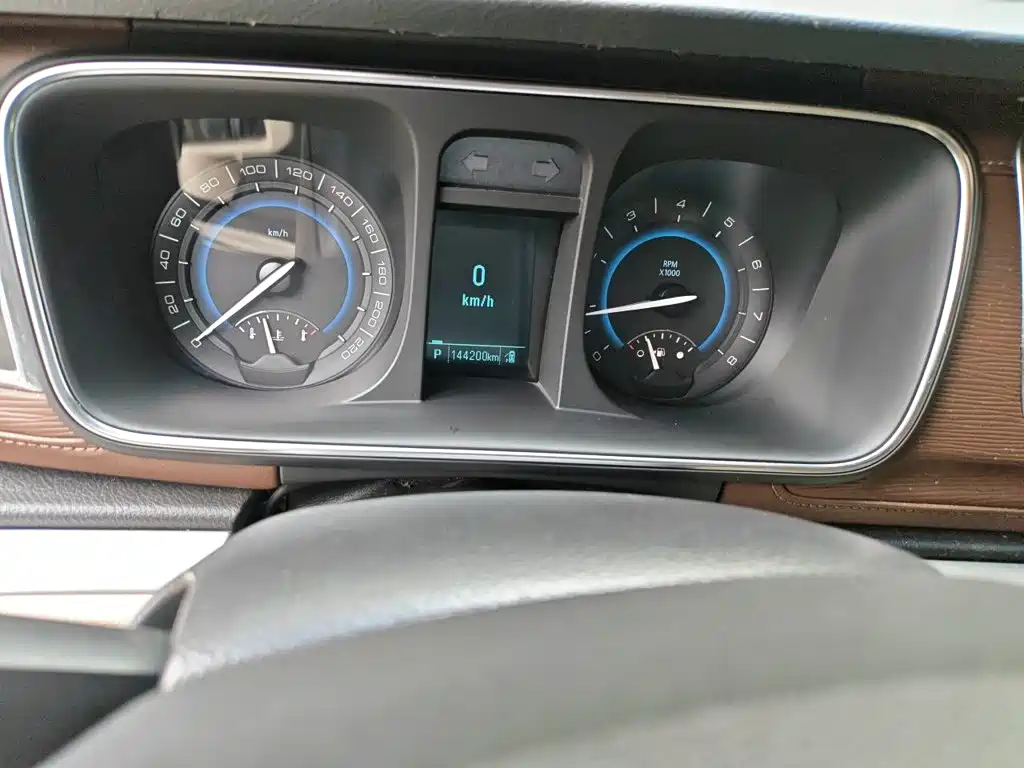 Buick GL8 — миниатюра 5