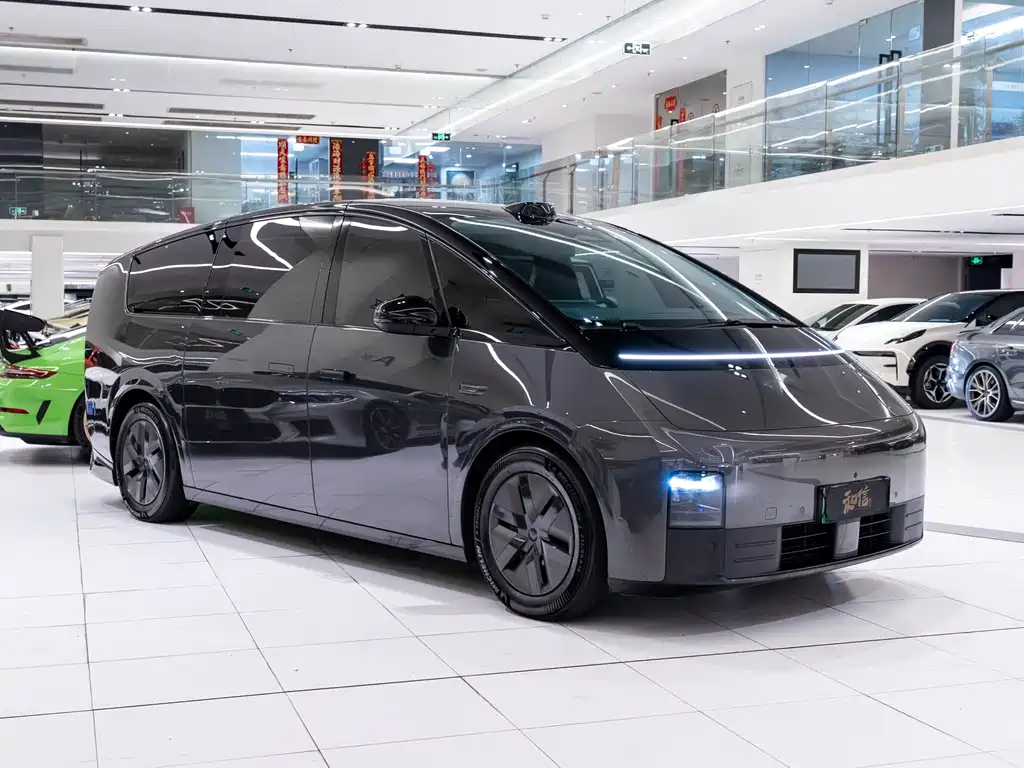 Li Auto Li MEGA — миниатюра 3