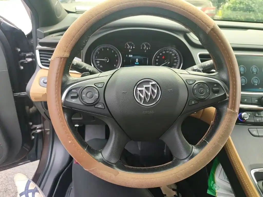 Buick LaCrosse — миниатюра 11
