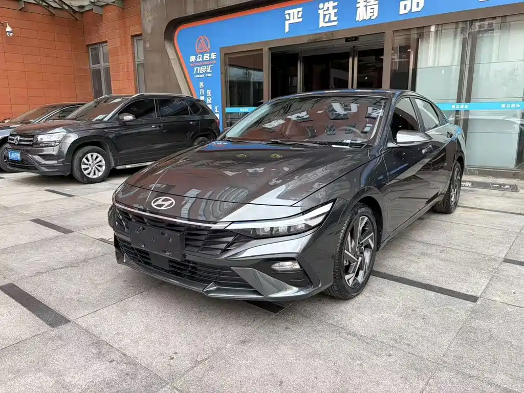Hyundai Elantra