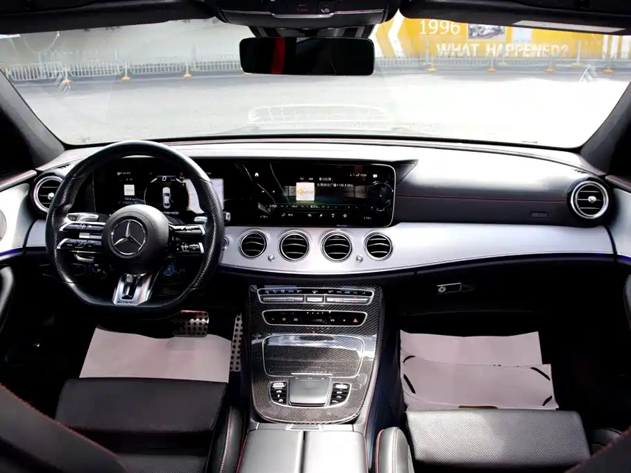 MERCEDES-BENZ E CLASS AMG