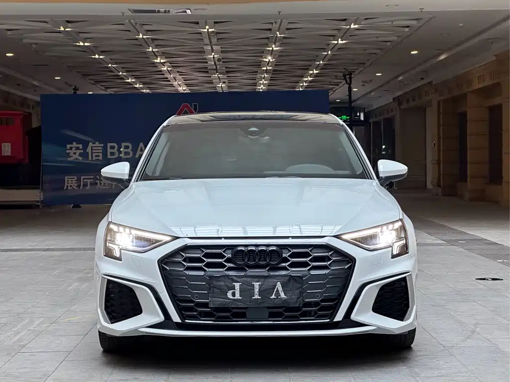 Audi A3 - фото 2