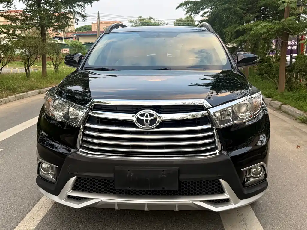Toyota Highlander — миниатюра 2