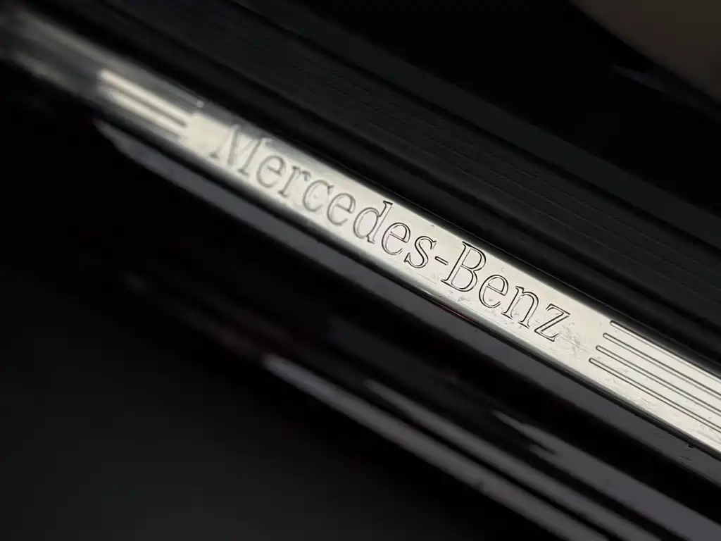 Mercedes-Benz E-Class (Import) — миниатюра 21