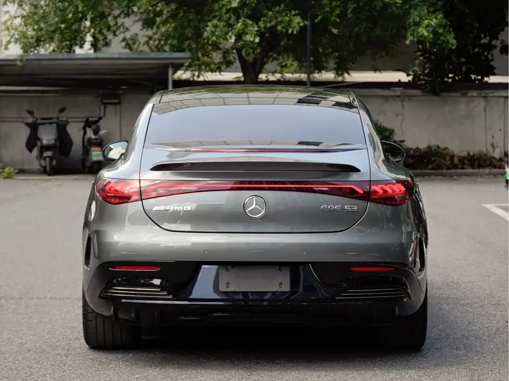 Mercedes-Benz EQE AMG — миниатюра 5