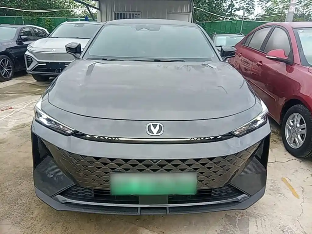 Changan UNI-V iDD — миниатюра 3