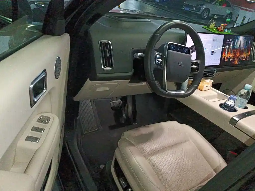 Li Auto Li L8 — миниатюра 13