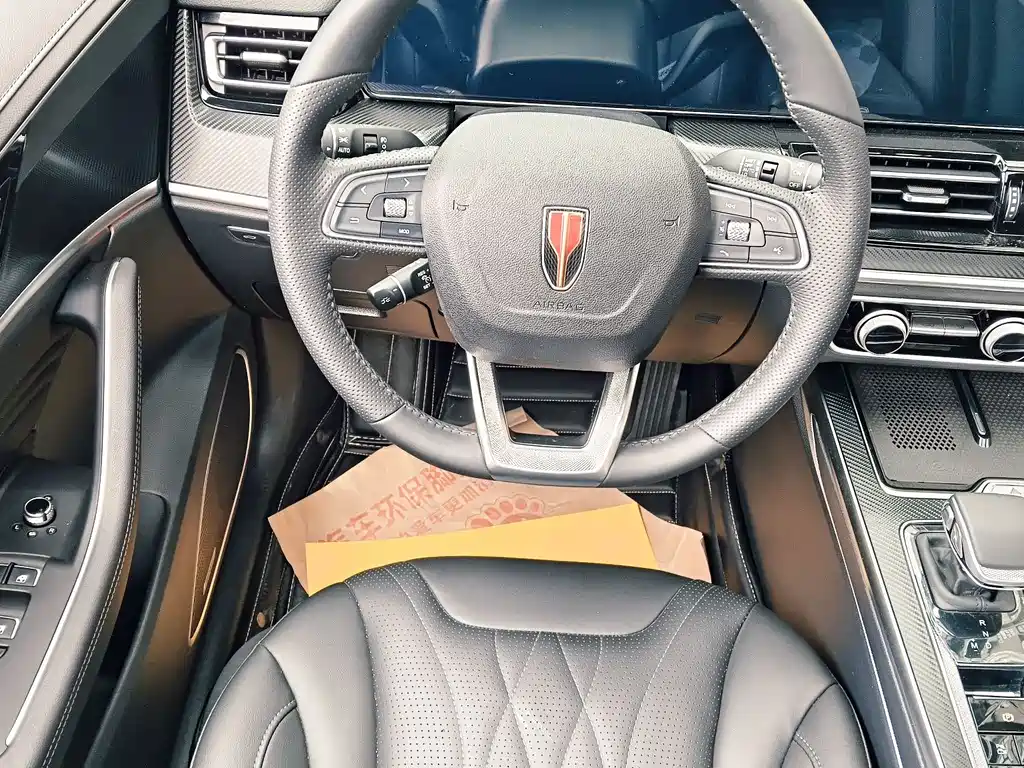 Hongqi HS5 2025 2.0T