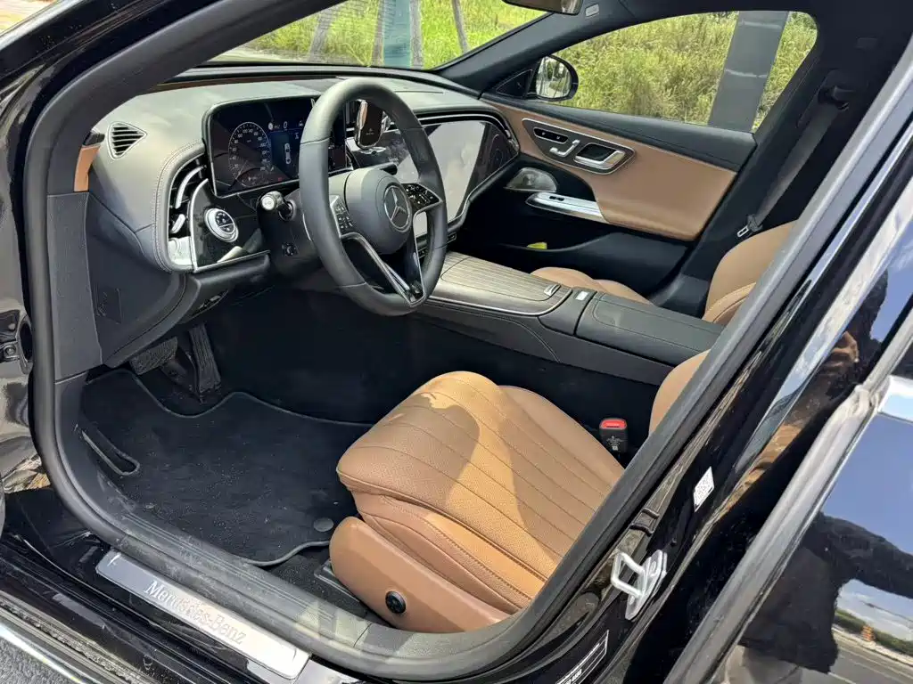 Mercedes-Benz E-Class E 2025 E 300 L Luxury