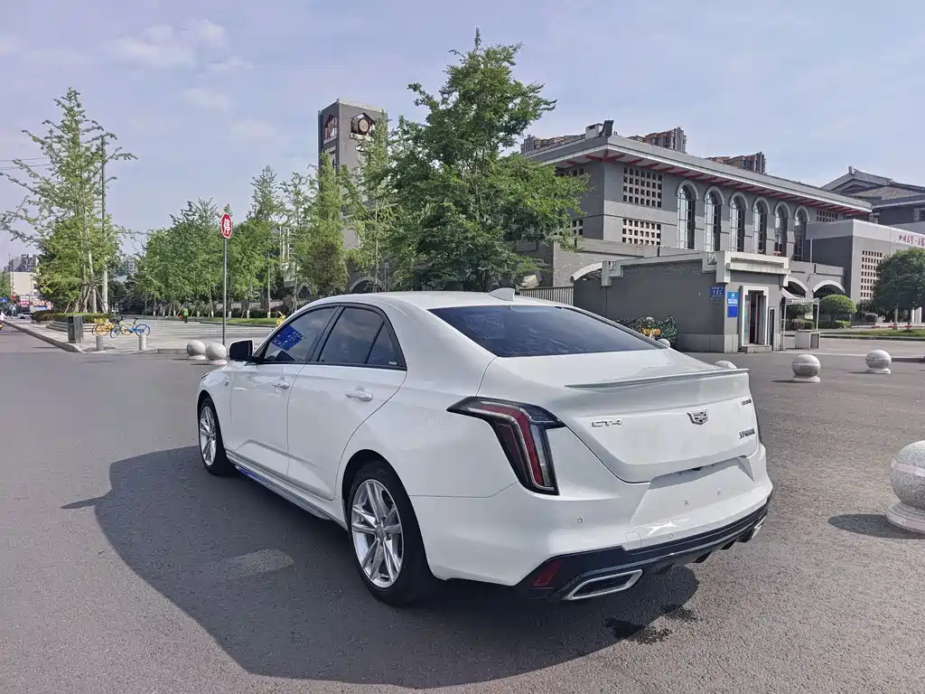 Cadillac CT4 — миниатюра 9