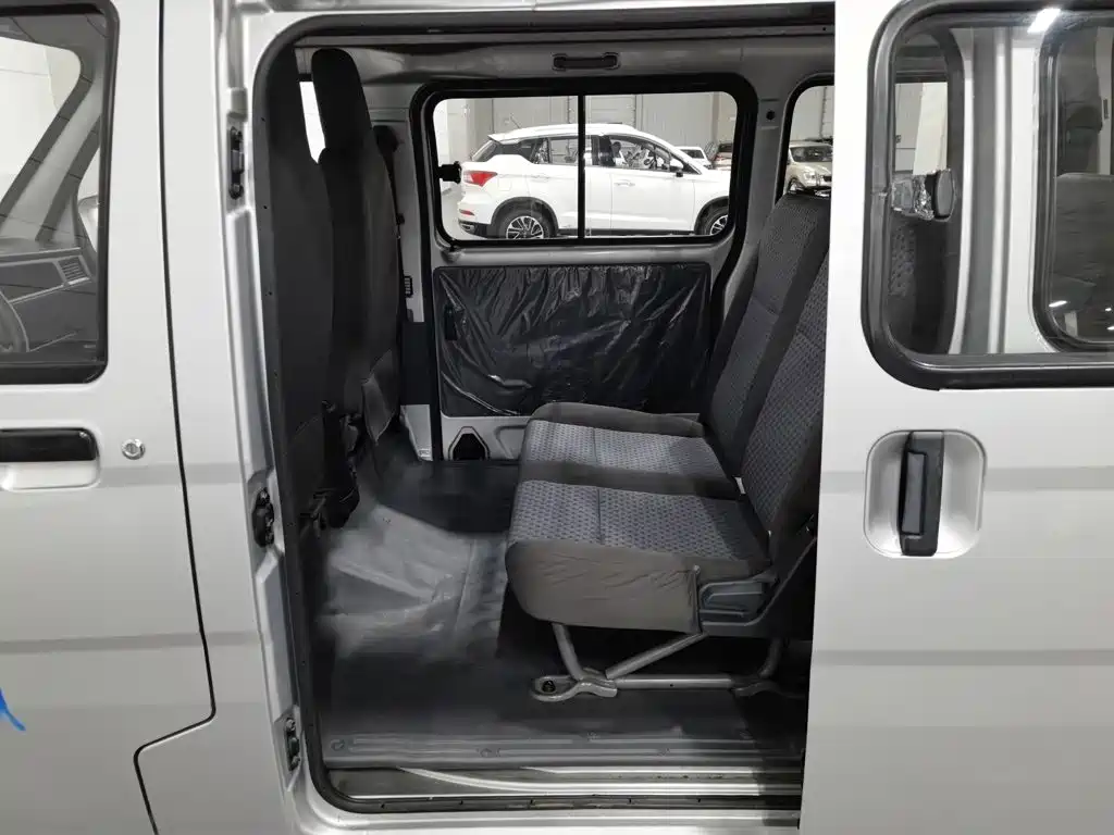 Wuling Zhiguang — миниатюра 15