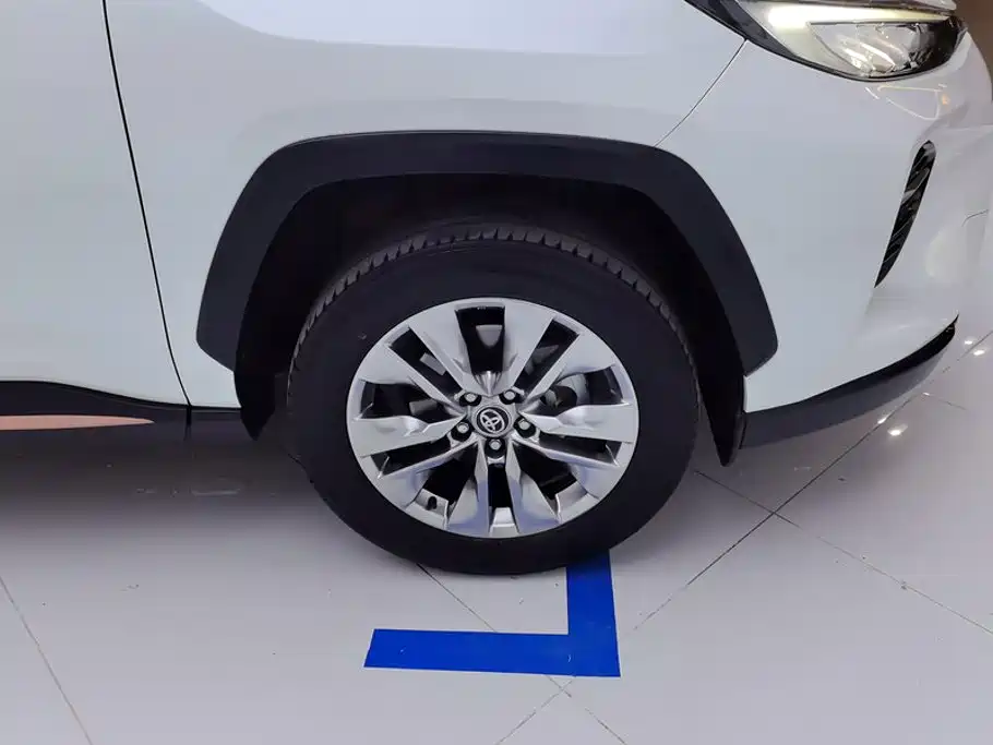 Toyota Wildlander — миниатюра 6