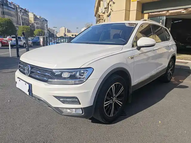VOLKSWAGEN TIGUAN L 2019