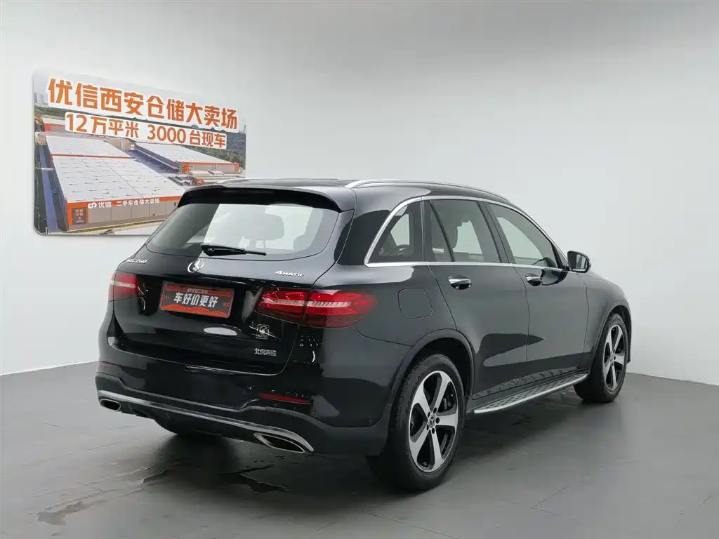 Mercedes-Benz GLC 2018 GLC 260 4MATIC Luxury