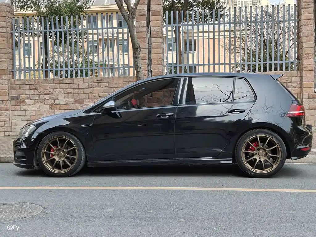 Volkswagen Golf — миниатюра 5