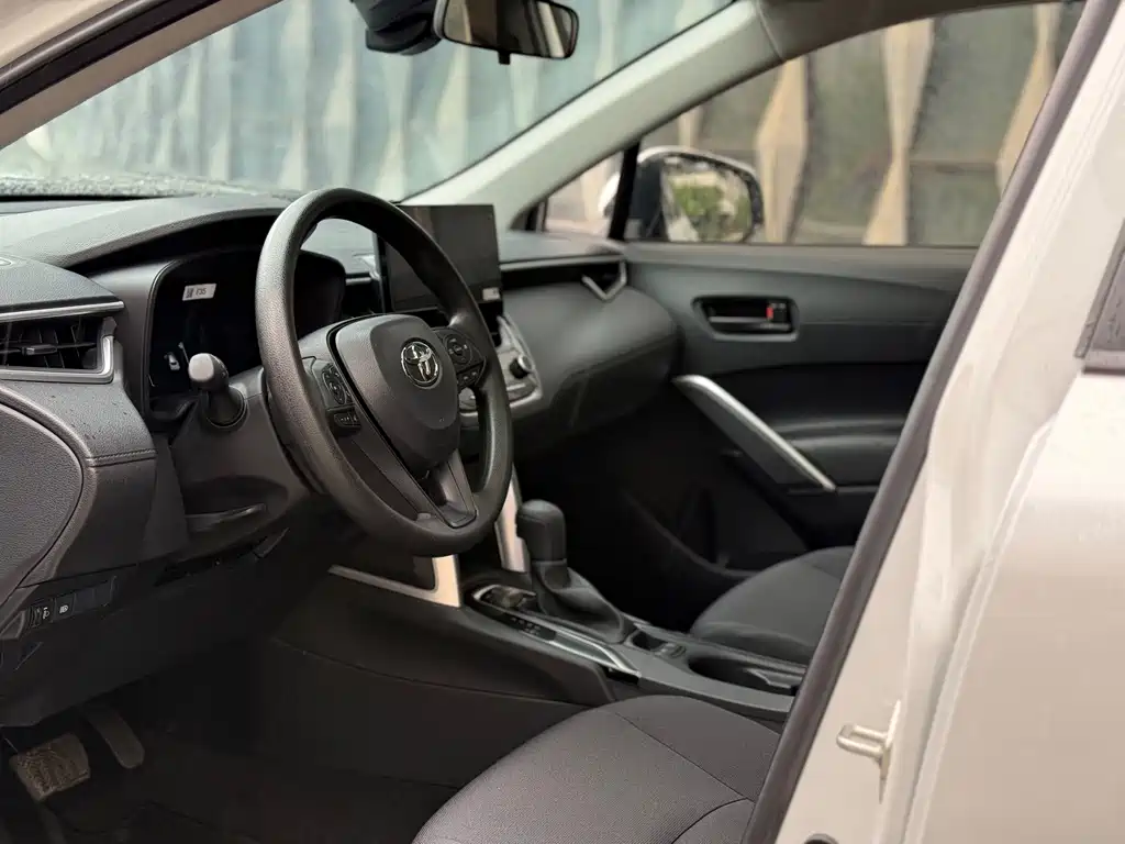 Toyota Corolla Cross — миниатюра 6