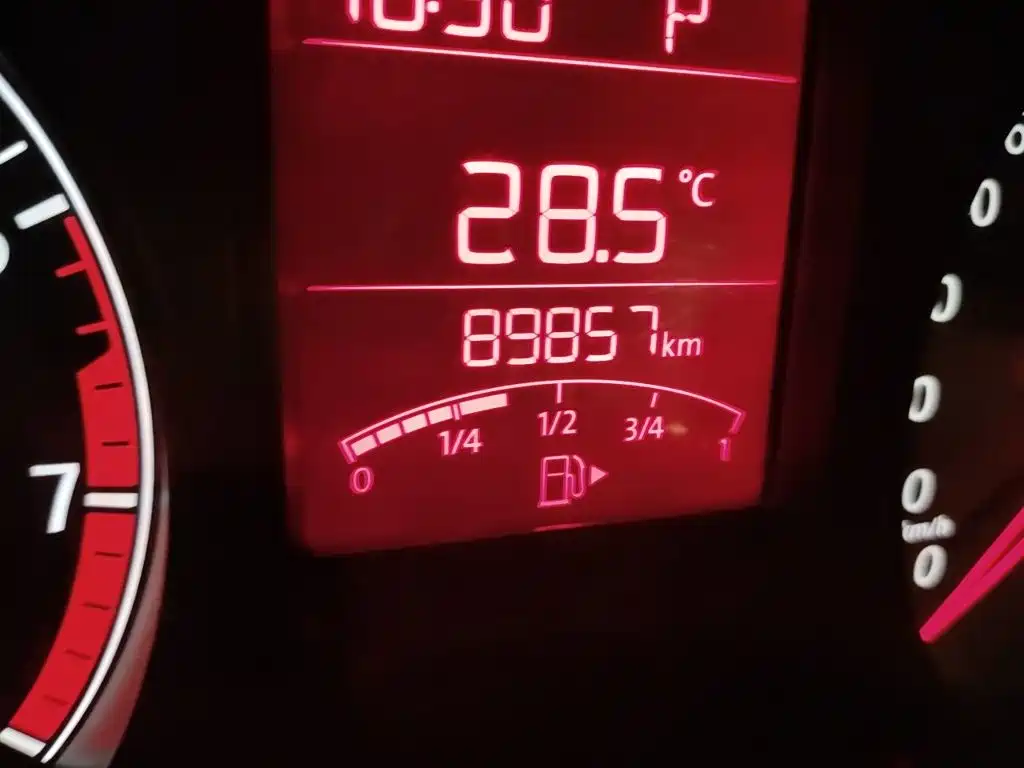 Volkswagen Jetta — миниатюра 13