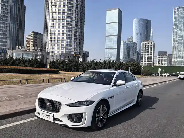 JAGUAR XEL 2022