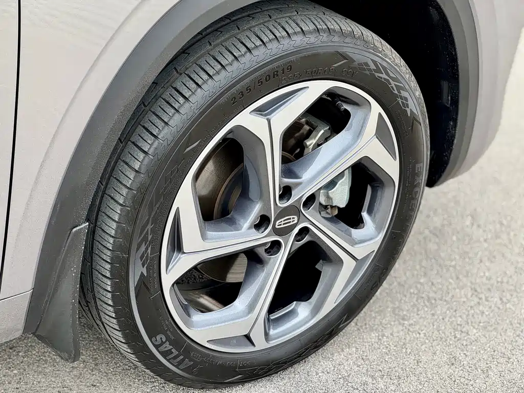 GEELY AUTOMOBILE XINGYUE L