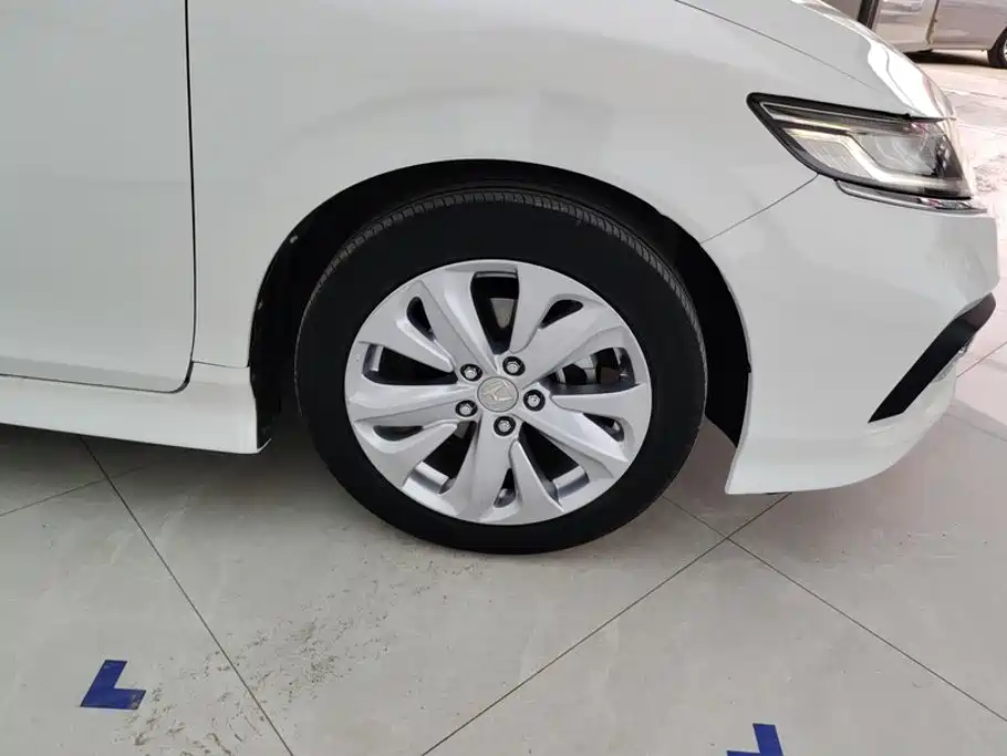 Honda Jade — миниатюра 6