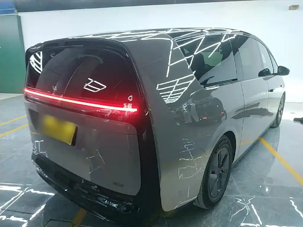 Li Auto Li MEGA — миниатюра 7