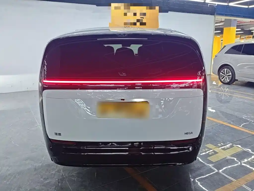 Li Auto Li MEGA — миниатюра 6