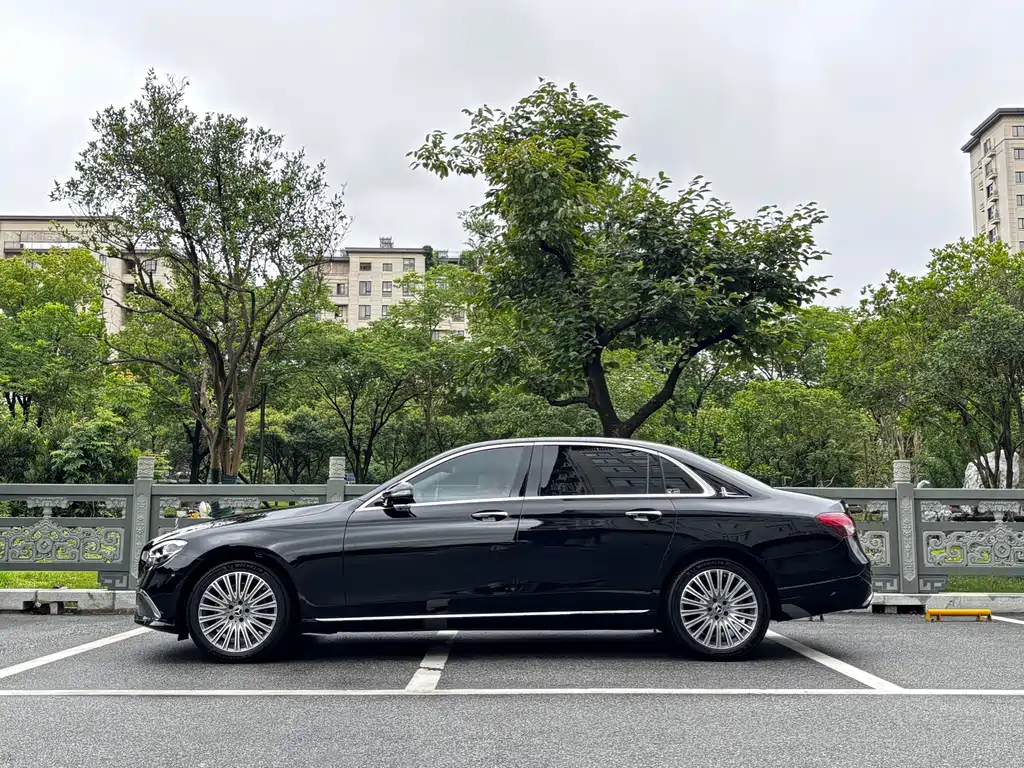 Mercedes-Benz E-Class E 2023 E 300 L Fashion