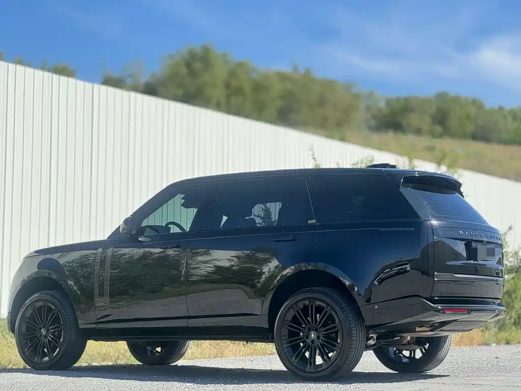 Land Rover Range Rover 2025 3.0 L6 400PS Long Wheelbase