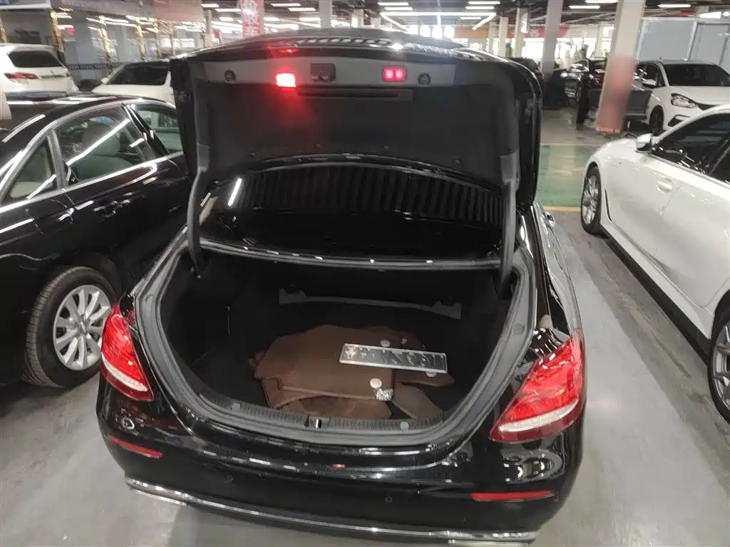 Mercedes-Benz E-Class E 2016 E 300 L Fashion