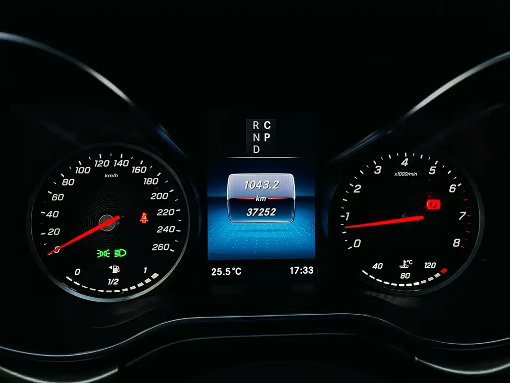 Mercedes-Benz V-Class — миниатюра 26