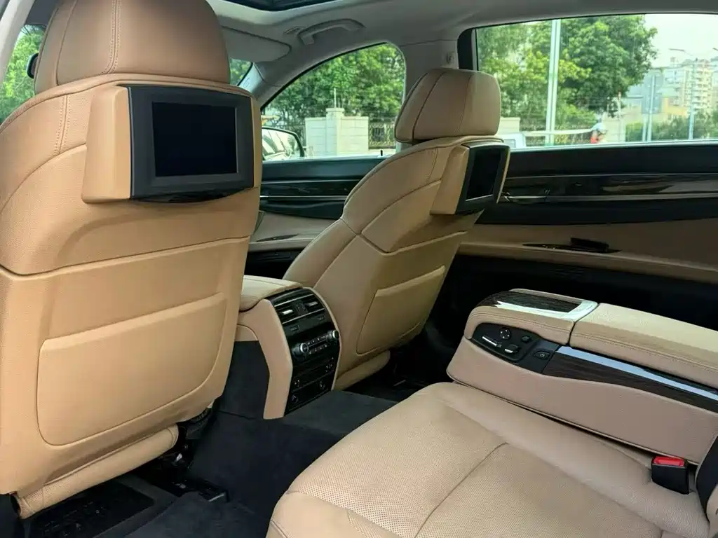 BMW 7 Series 7 2011 730Li Elegant