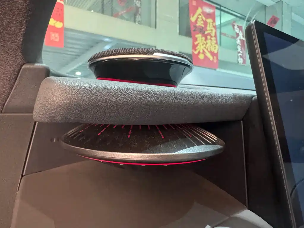 GEELY GALAXY GALAXY E8