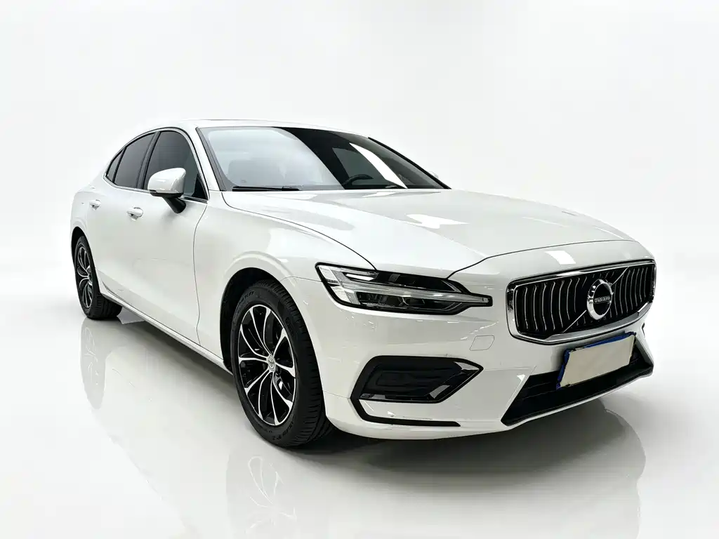 Volvo S60 2022 B4 Luxury