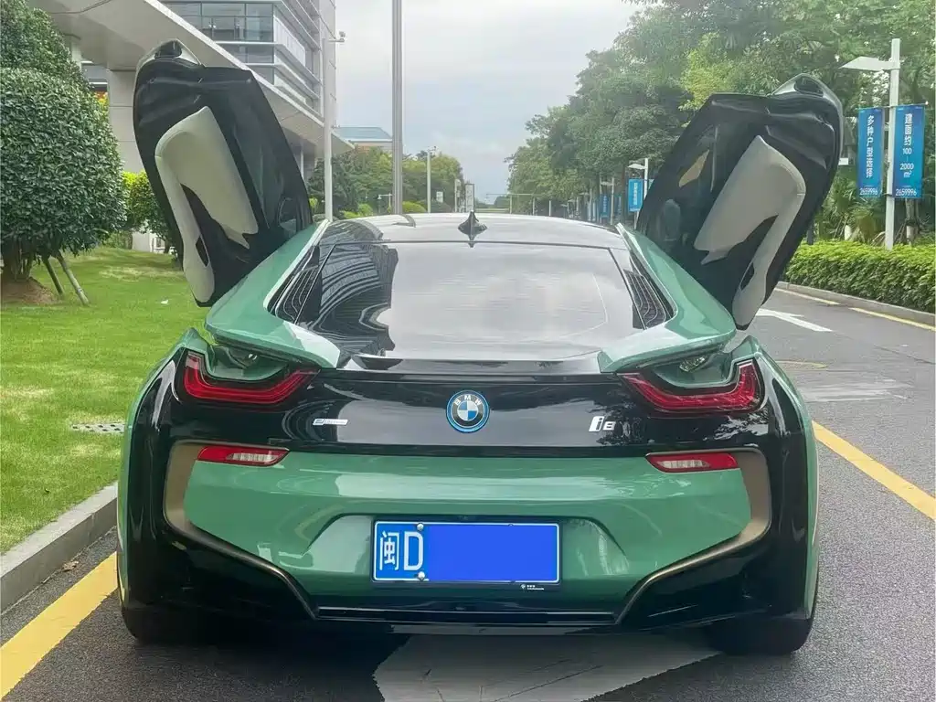 BMW i8 — миниатюра 6