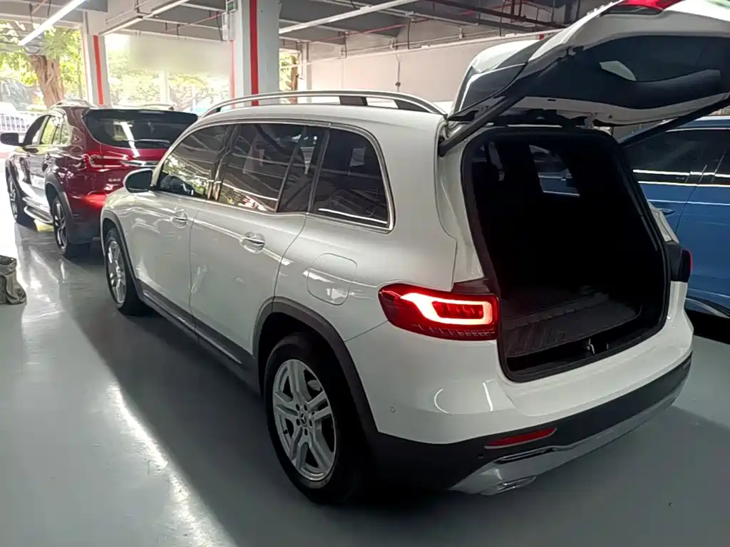Mercedes-Benz GLB — миниатюра 5