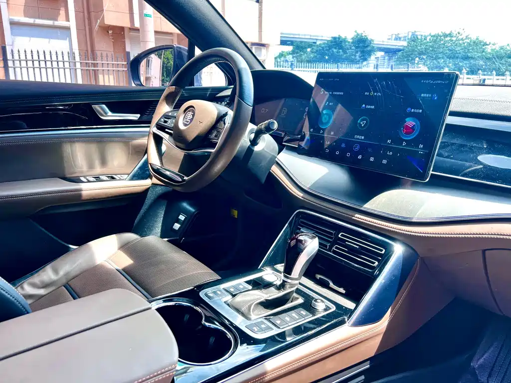 BYD Tang — миниатюра 15