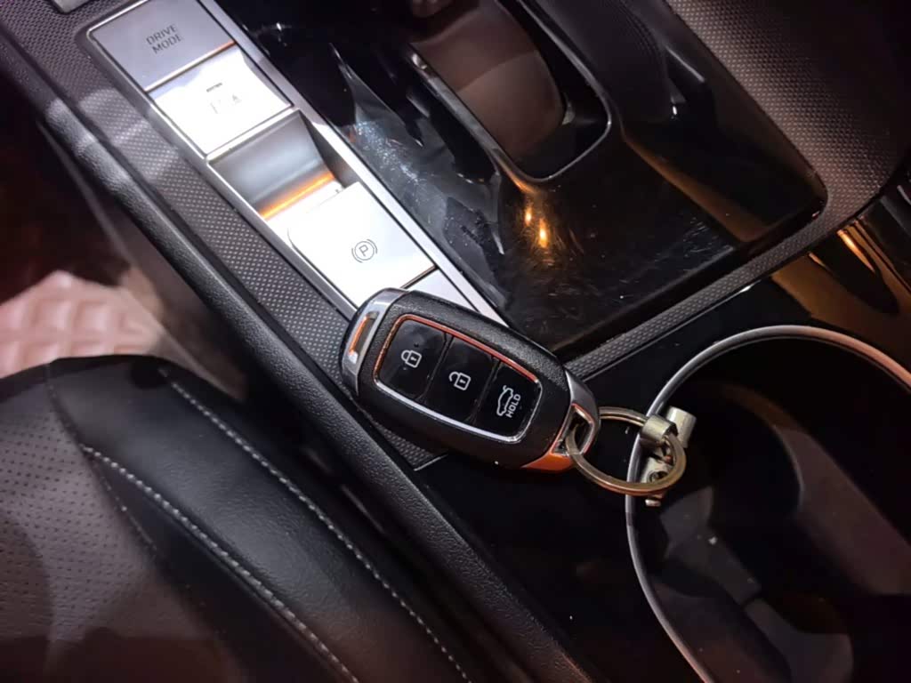Hyundai Elantra 1.5 л 2021 г. Голубой, пробег 46900 км