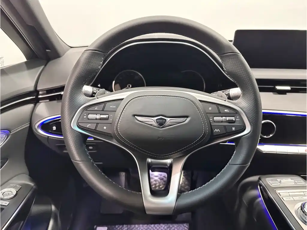 Genesis GV70 2023 2.5T Luxury