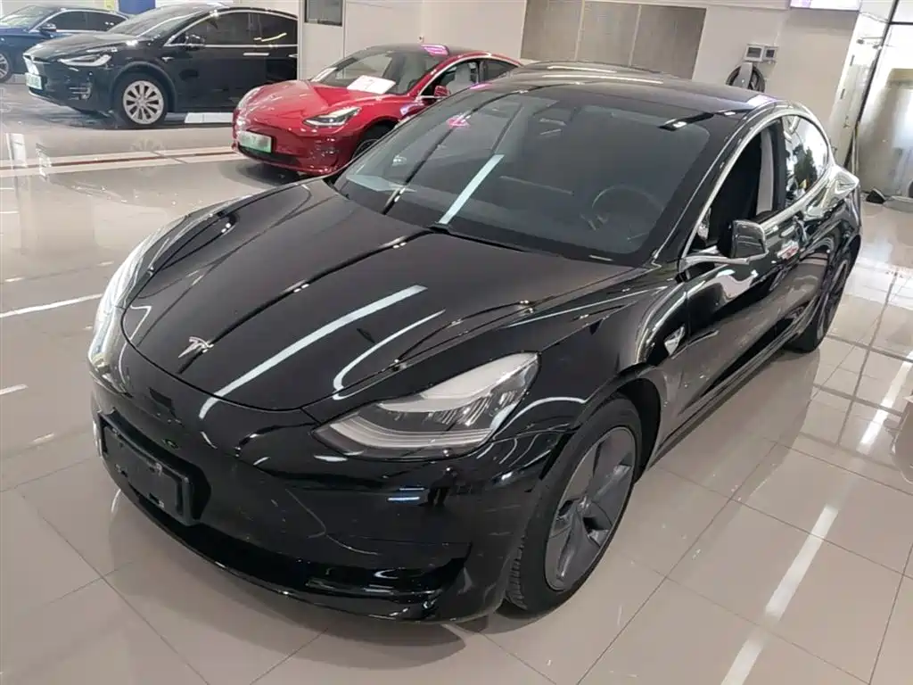 Tesla Model 3 2020