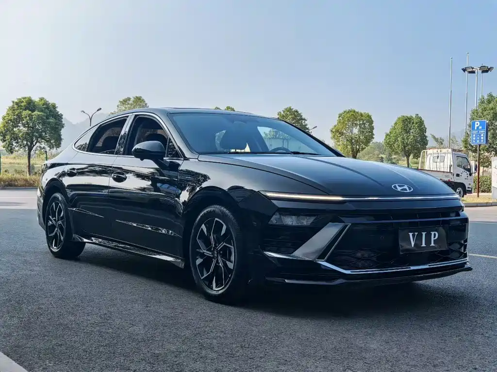Hyundai Sonata — миниатюра 7