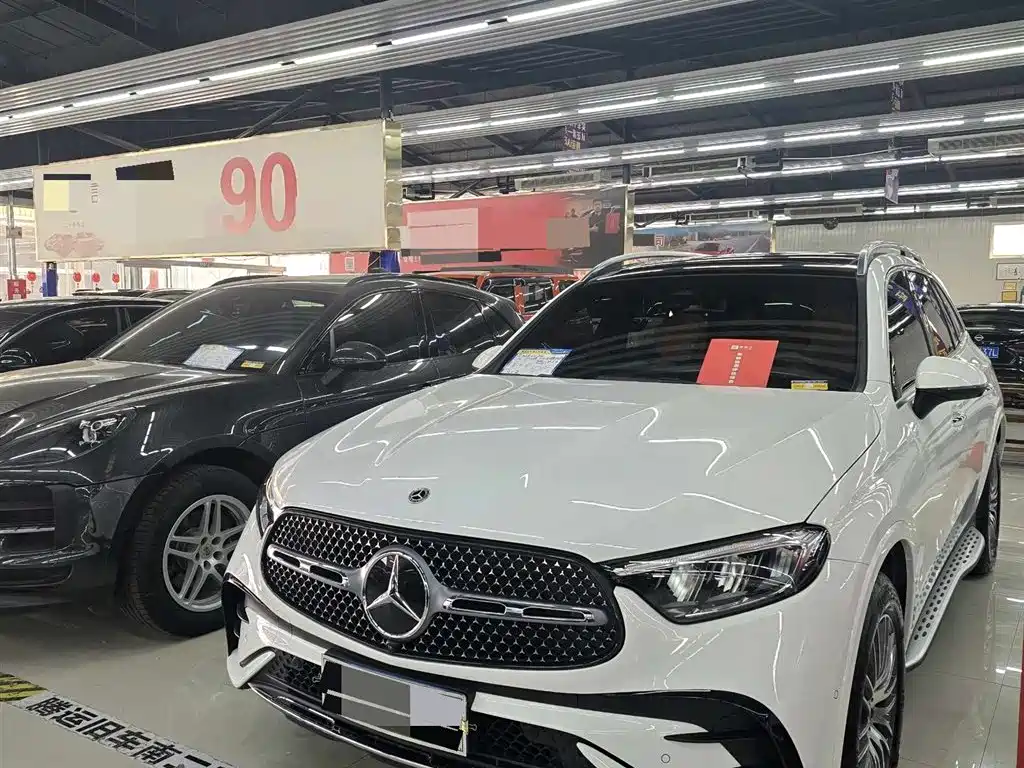 Mercedes-Benz GLC 2025