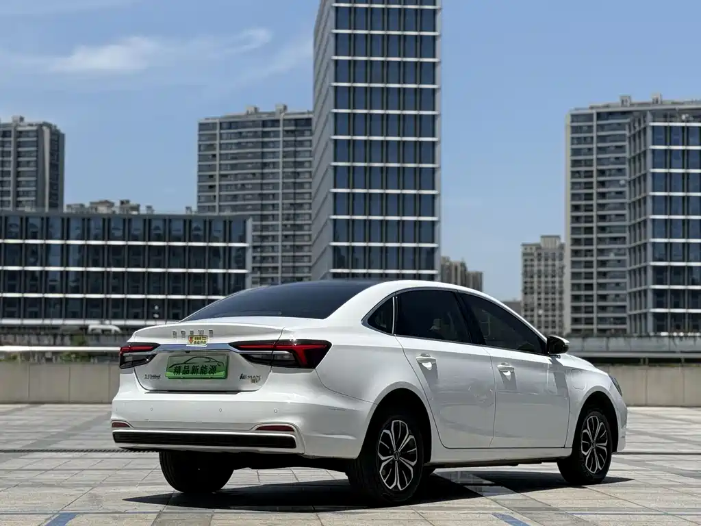 Roewe i6 MAX 2020 300TGI AT