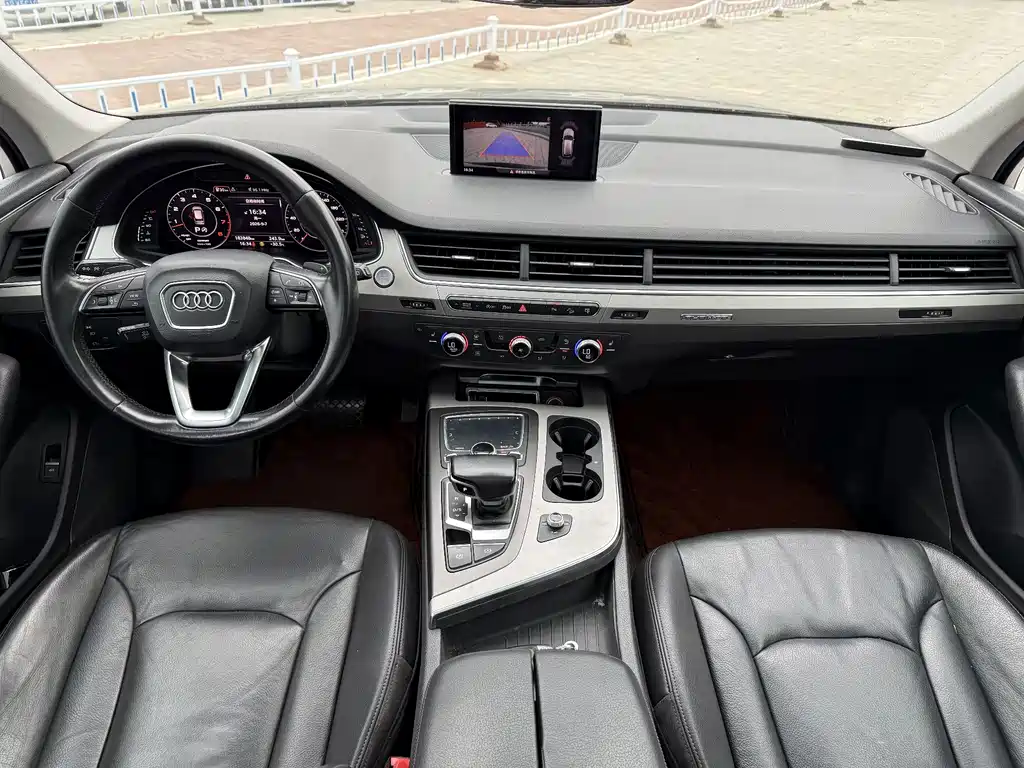 Audi Q7 — миниатюра 9
